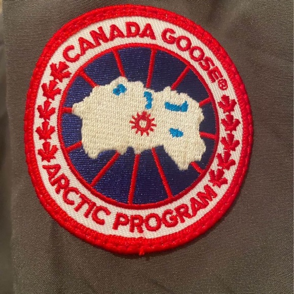 ❤️🔥Canada Goose Mystique long parka women,rarely worn like new condition0 FLAWS - Picture 7 of 12